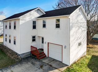 902 Summit Ave, Stoughton, WI 53589