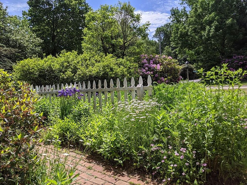 31 Camp St, Paxton, MA 01612 Zillow