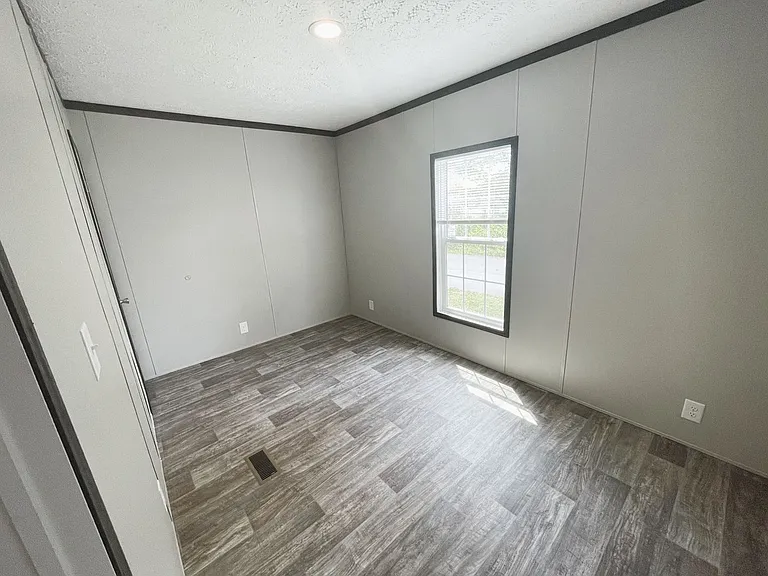 515 Tom Mann Rd — Photo 11