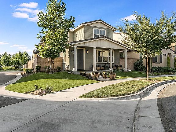 3rd image of 3121 E Beringer Way