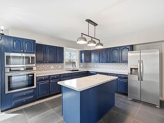 2nd image of 1401 N Elizabeth Ave