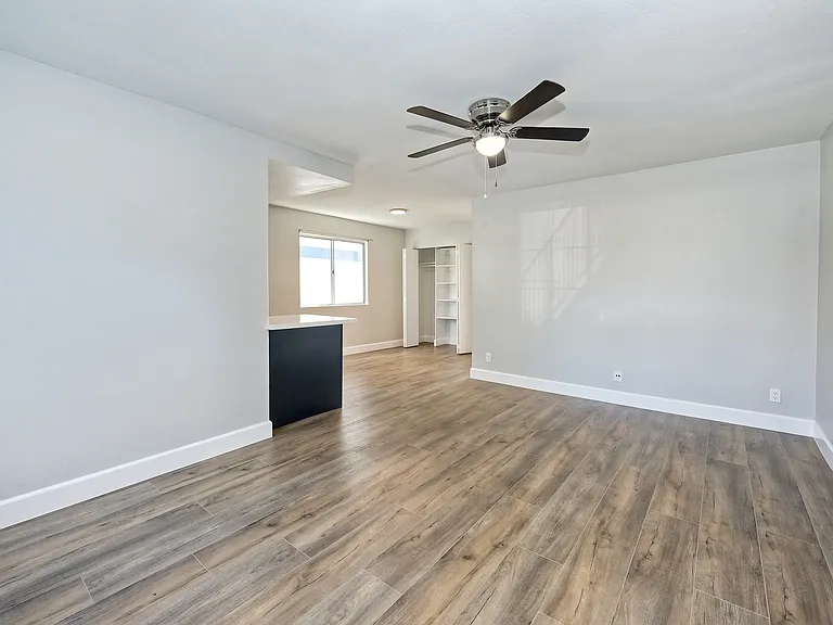 311 S Horne St #B — Photo 6