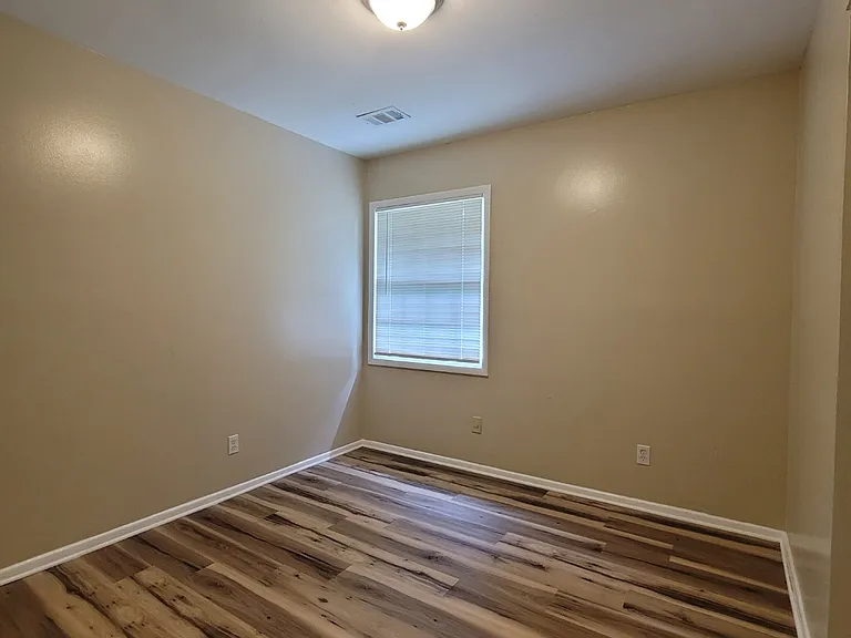 4472 Richard Rd — Photo 17