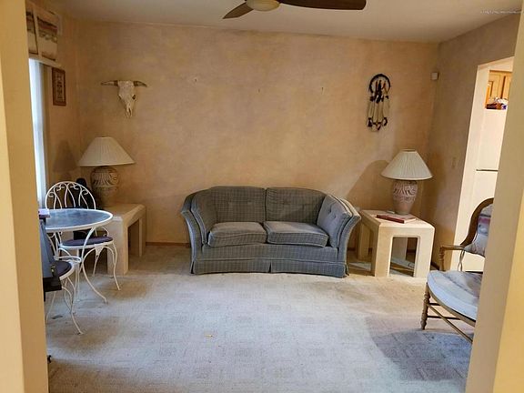 4th image of 141 Devon Ct #1000