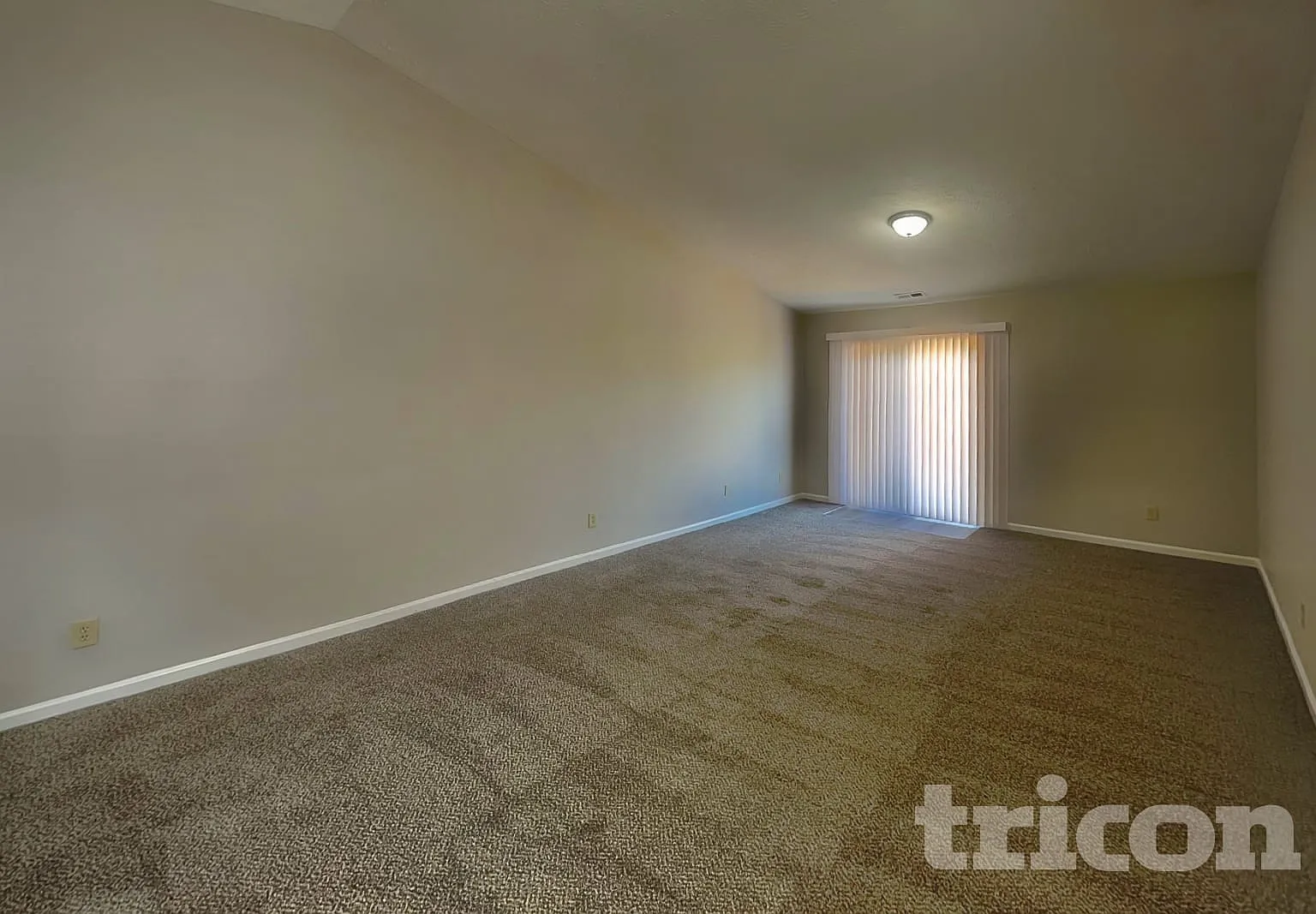 1420 Pencross Lane Greenwood IN — Photo 3
