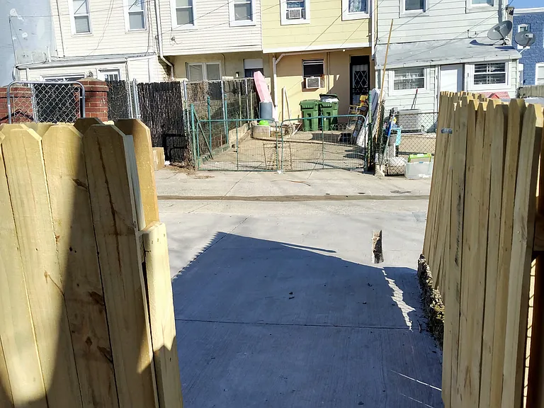 3506 E Pratt St — Photo 15