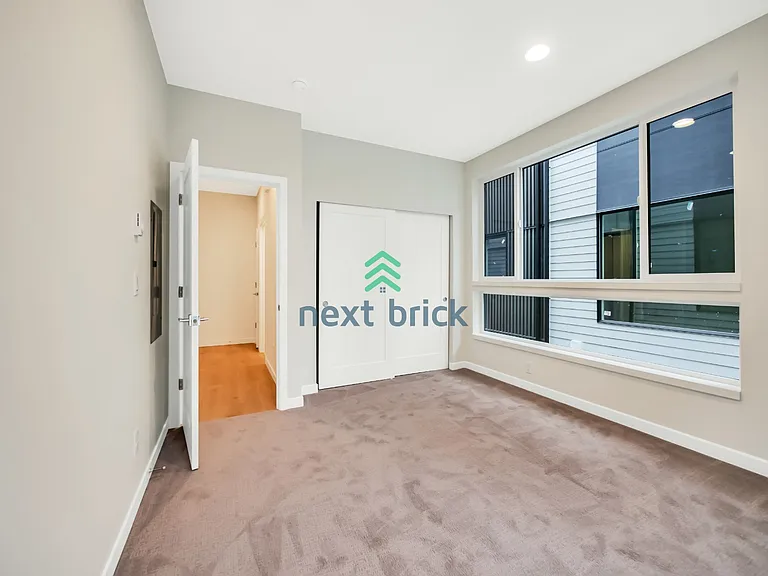 8037 Mary Ave NW #C — Photo 8