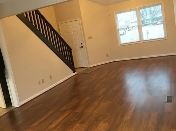23 Virgil Dr, Greenwood, IN 46142