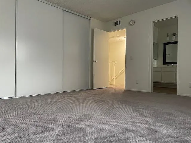 2nd Bedroom - door to 2nd bath