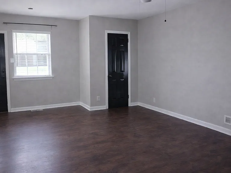 734 Burgess Ave — Photo 5