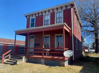 207 E Virginia Ave, Crewe, VA 23930
