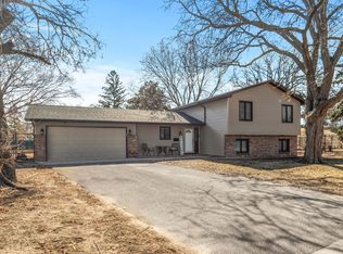 509 Lyn Park Ln N, Minneapolis, MN 55411