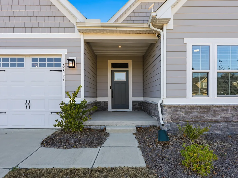 6334 Cambridge Dr