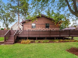 353 E Elm St, Villa Park, IL 60181