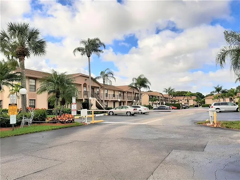 9466 Boca Cove Cir #310 — Photo 18