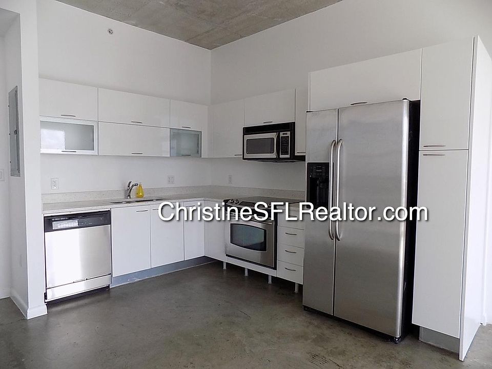 1st image of 133 NE 2nd Ave APT 1500