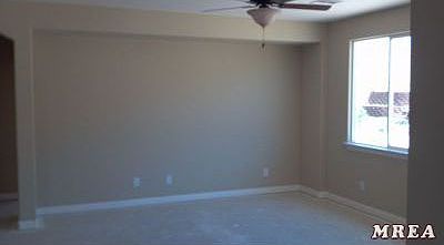 Lot 106 Living Rm - 1426 Huntington Hts