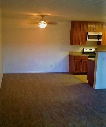 5th image of 180 Chambers St Unit 18