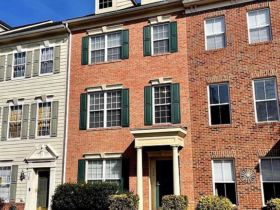3rd image of 744 Monument Ave