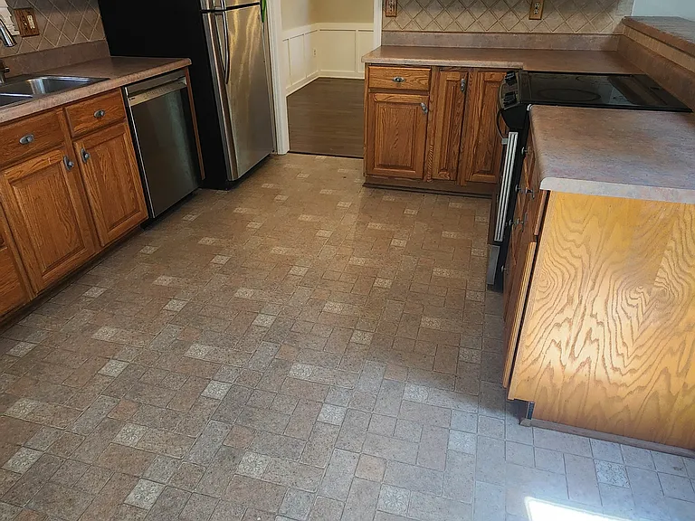 6308 Greenwood St — Photo 5