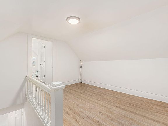 2nd image of 1111 Franklin Ave #1111