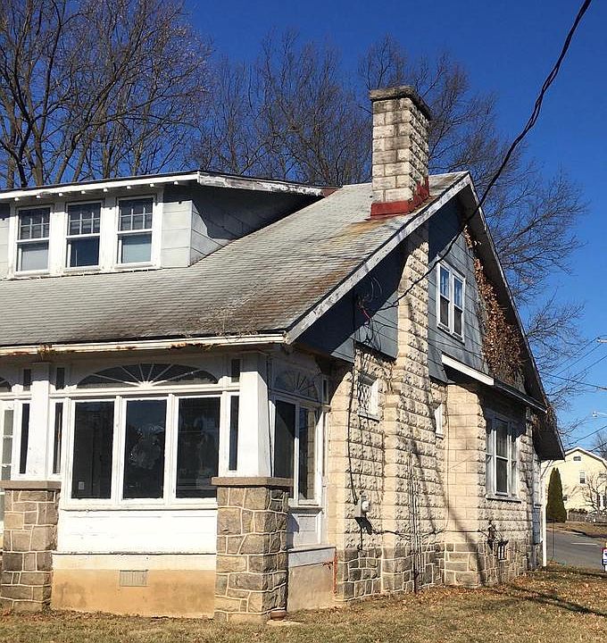 1st image of 849 W Chester Pike #847