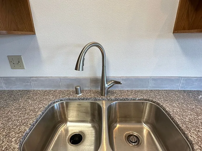 619 Military E — Photo 11