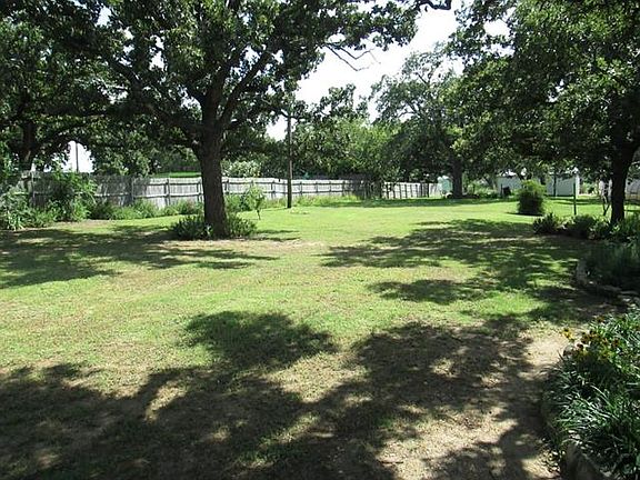 4th image of 1100 Avenue N