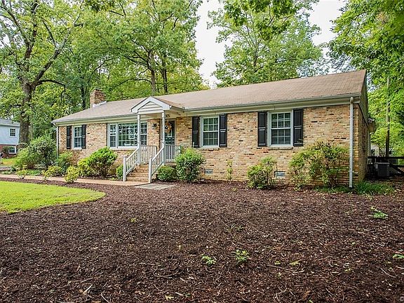 3rd image of 7305 Longview Dr