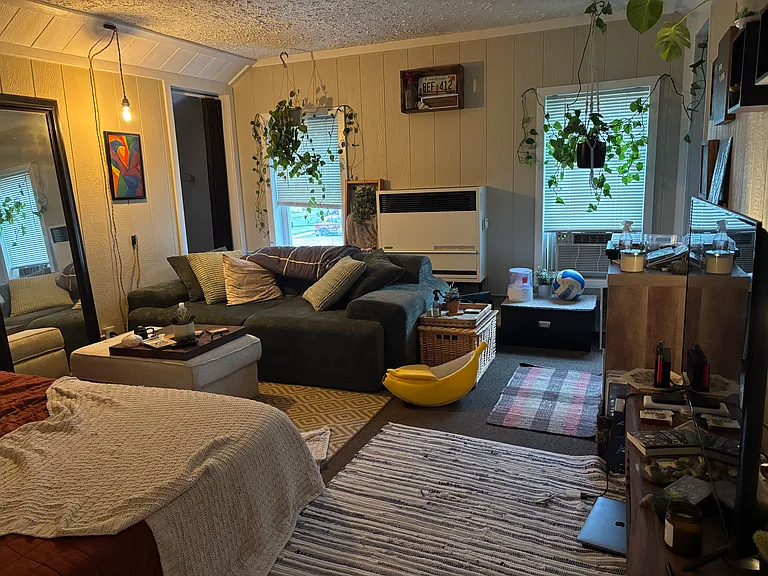 358 Fletcher St #3 — Photo 1