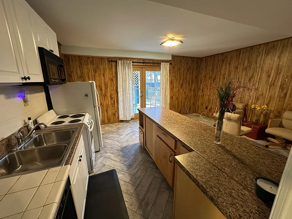 3490 Pence Ct
