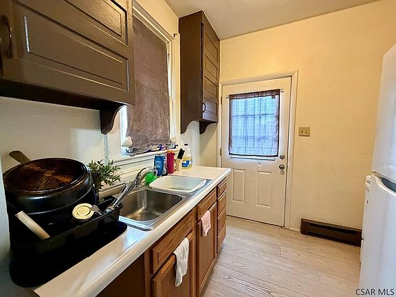 3rd image of 565-567 Highland Ave
