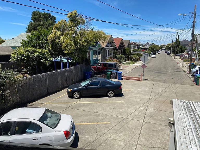 1519 Broadway — Photo 15