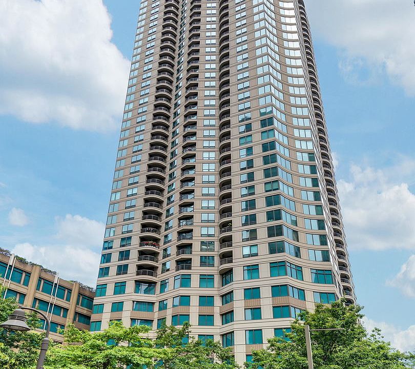 1st image of 400 N Lasalle St #2702