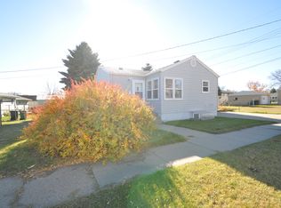 1515 E Ingals Ave, Bismarck, ND 58504