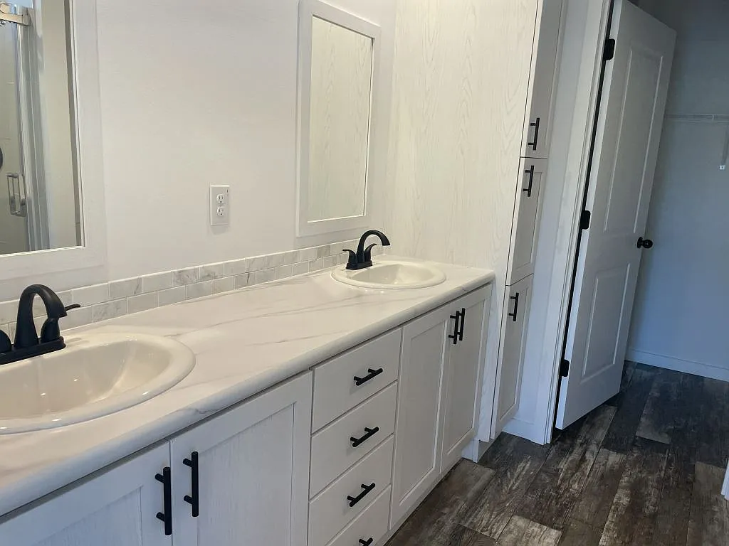 3 bed, 2.0 bath, 1564 sqft, $1,649 — Photo 4