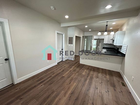 3rd image of 715 11th St S #A6974611e