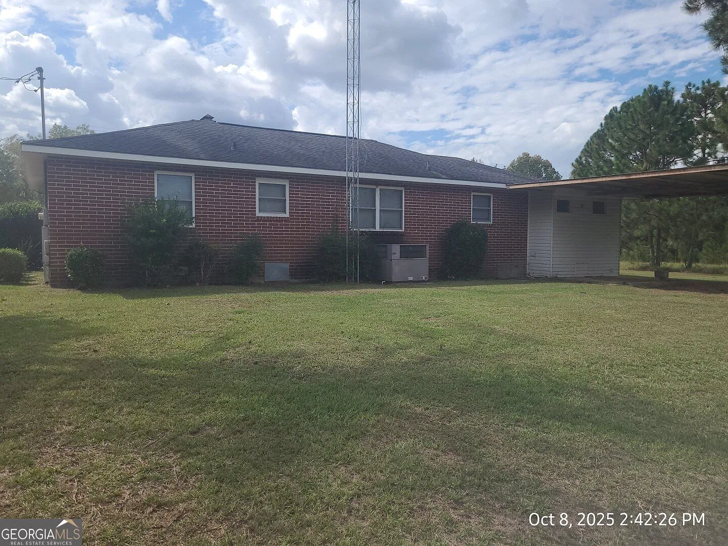 3 bed, 2.0 bath, $1,300 — Photo 4