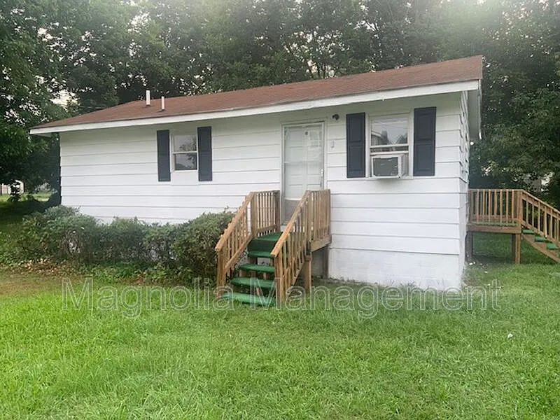 600 East Ave