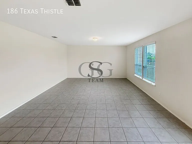 186 Texas Thistle — Photo 48
