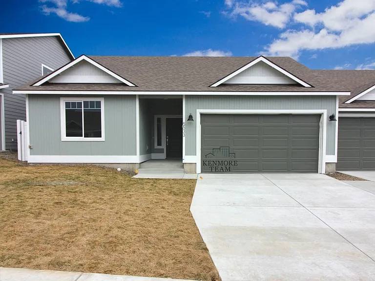 5533 Remington Dr — Photo 1