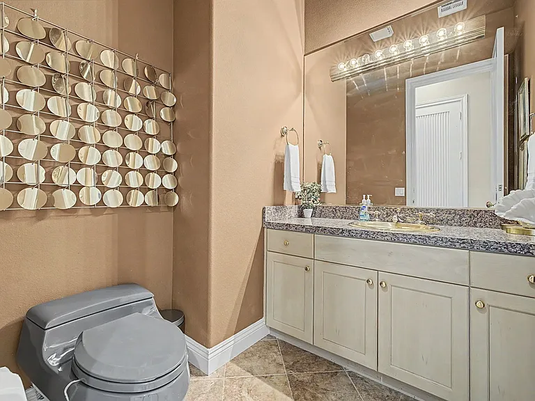 1105 Broadmoor Ave — Photo 22