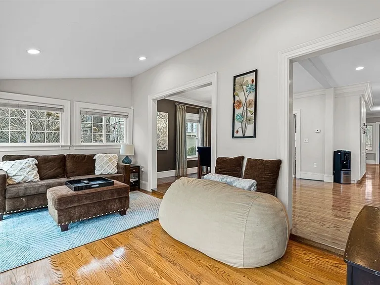 34 Glen Rd — Photo 19
