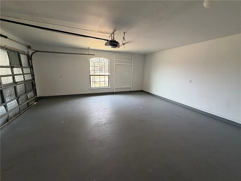 6830 Round Table St — Photo 29