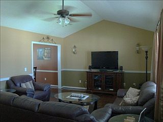 3rd image of 107 Birchwood Ln