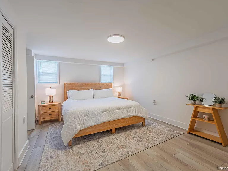 1215 W Park Ave #2 — Photo 11