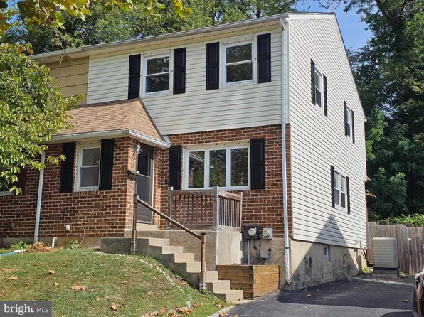1421 Bradley St, Linwood, PA 19061