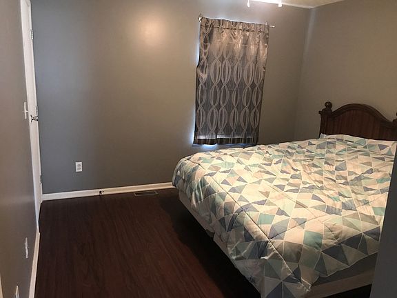 4th image of 241 Glenkirk Dr
