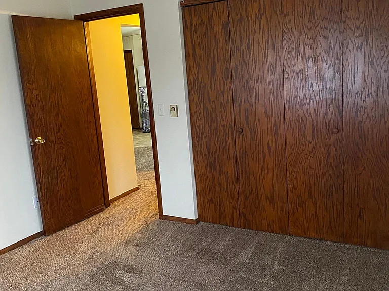 2274 W Glenview Dr #2 — Photo 5