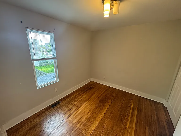 1573 E Rich St — Photo 9